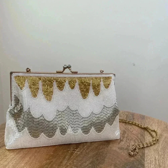 Vintage La Regale White and Gold Beaded Satin Clutch Shoulder Bag - Picture 1 of 10